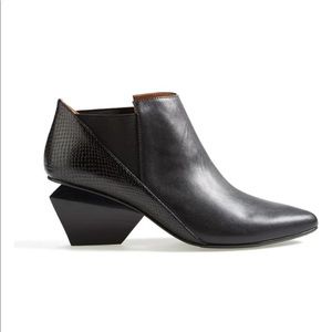 Brand New | 'Jacky' Pointy Toe Bootie